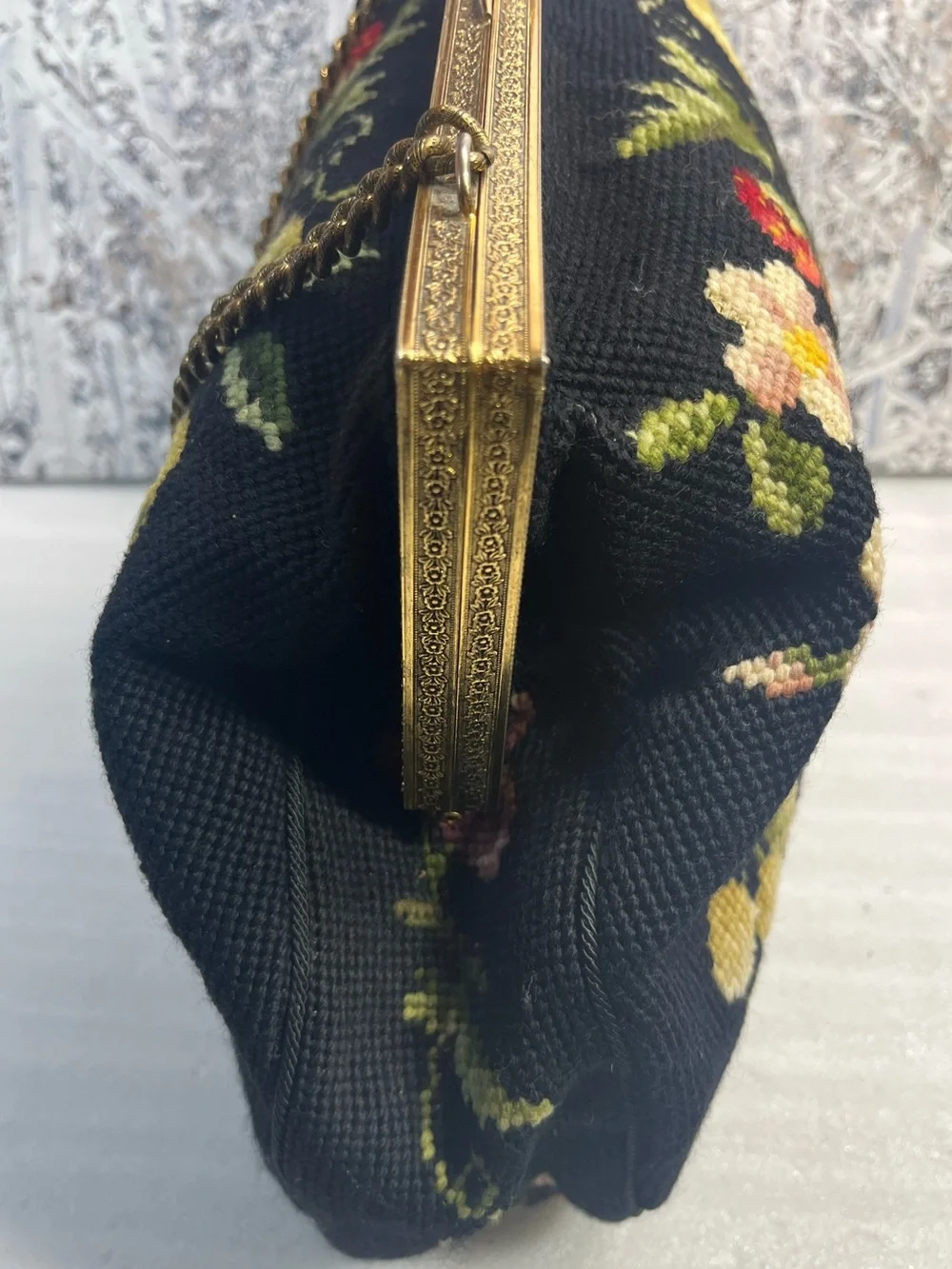 Needlepoint 50’s Kiss Lock Purse Large